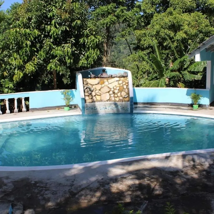 Tapicoa Village Retreat Saint Maryʼs 0*,  Jamaica